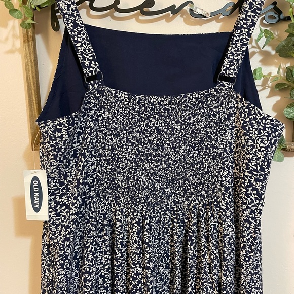 Old Navy long dress 👗 - Picture 4 of 5